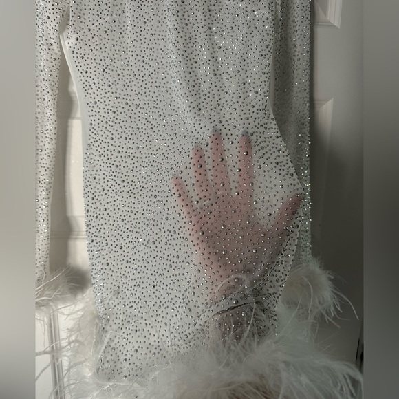 Miss Lola Feather White Sequinned mini Dress - Picture 3 of 4